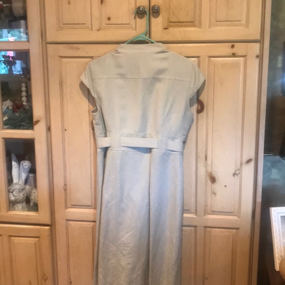 Dress - Picture 2 of 4